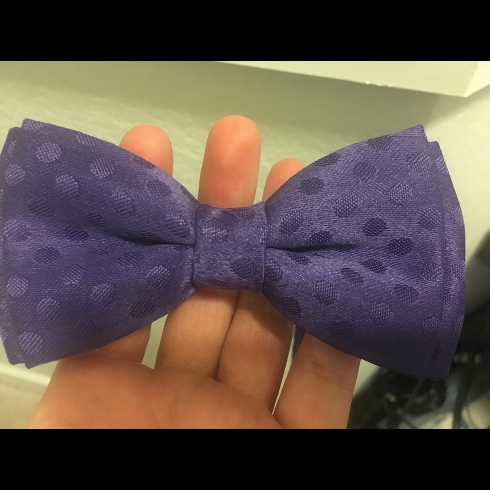 Mr. Deer purple dotted pre-tied bow tie.